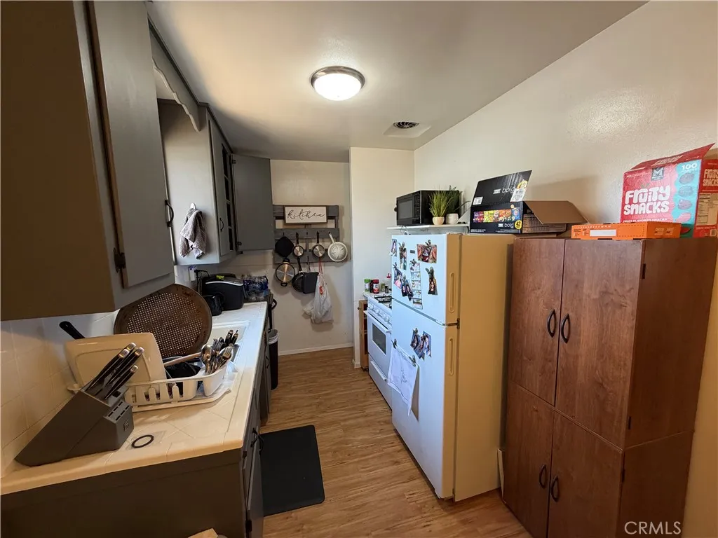 24380 Ironwood, Moreno Valley, California 92557 home-pic-16